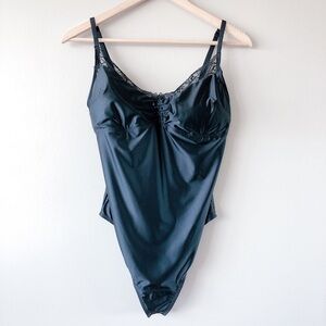 Gilly Hicks Bodysuit Large black